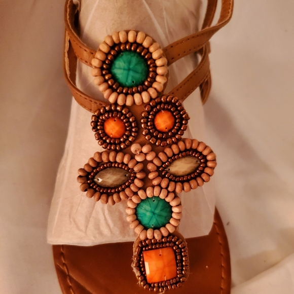 Unionbay Jeweled Sandals, Tan, Girls Size 4, EUC - Picture 9 of 12